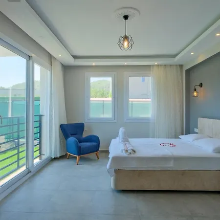 Villa Esmeralda, Jakuzili Cocuk Havuzlu Lueks Fethiye